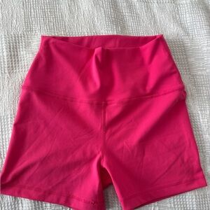 High-Waist Pink Seamless Shorts
